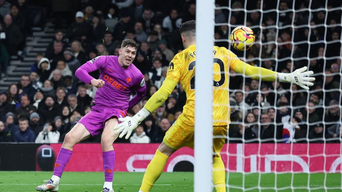 Tottenham 2-2 Wolves: Jorgen Strand Larsen’s late equaliser heaps more pressure on Ange Postecoglou as Vitor Pereira’s unbeaten start continues