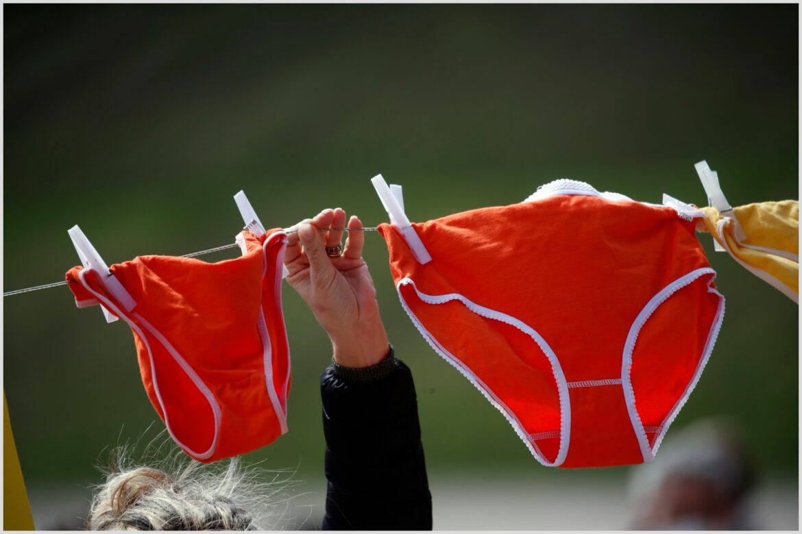 What do the colors of New Year’s underwear mean? This could determine your luck for 2025