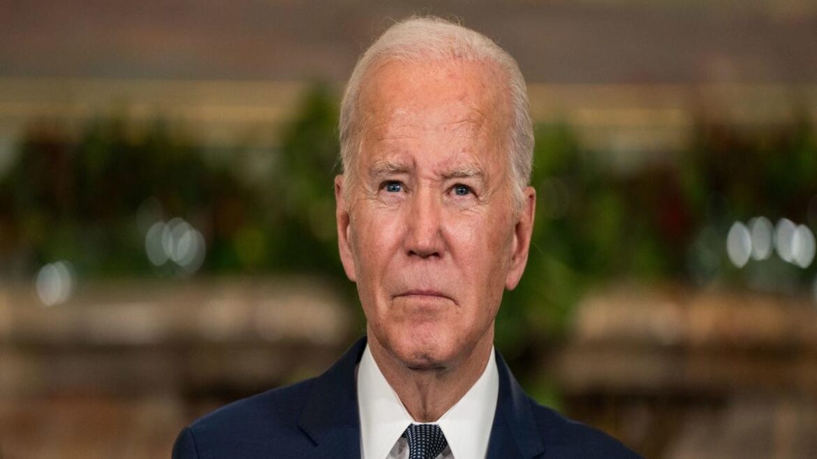 Biden Gives America One Last Economic Gift: More Gov’t Bureaucrats Than Ever Before