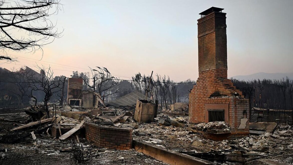 Insurers began leaving California years before latest wildfire