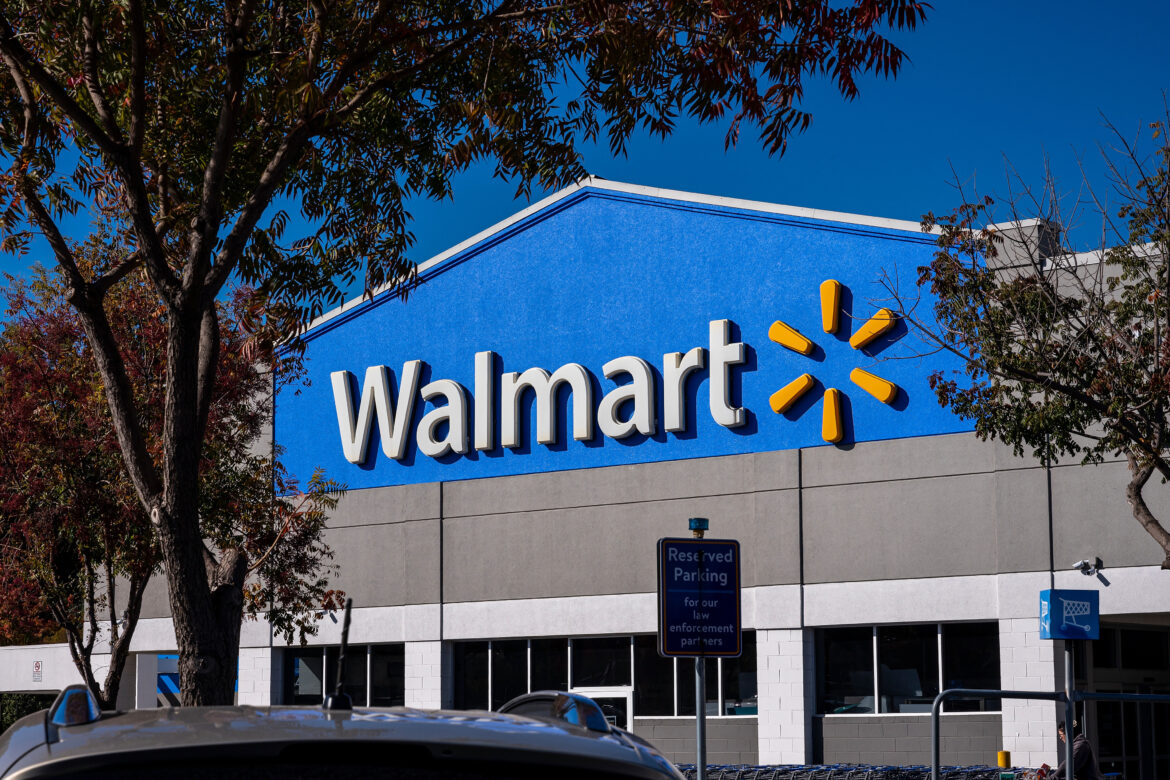 ‘Opposite of convenience,’ says Walmart shopper after ‘waiting 1 hour to get product’ – he wasn’t standing in long lines