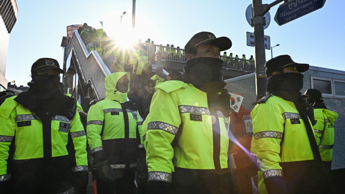 Impeached South Korean president Yoon Suk Yeol resists arrest