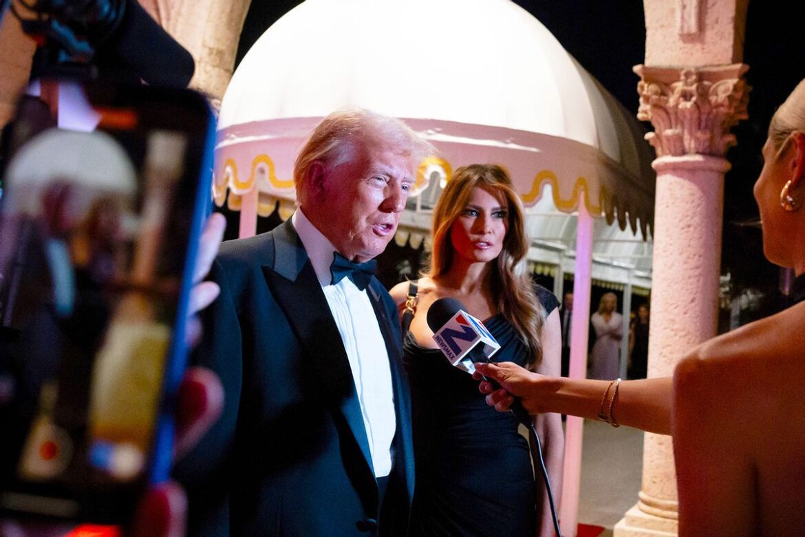 Billionaires court Trump at Mar-a-Lago, his “center of the universe”