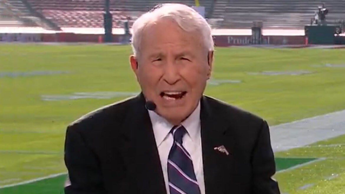 Lee Corso urged to retire from ESPN College GameDay after leaving fans worried with ‘sad’ performance on show